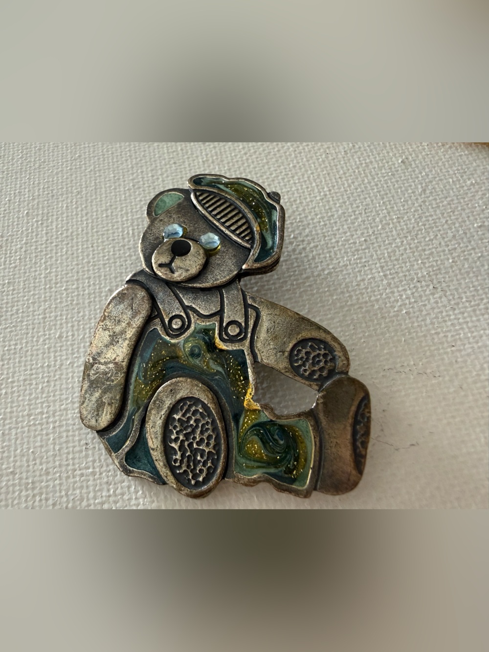 Vintage Newpro Green Enamel Teddy Bear Accent Pin - Unbranded